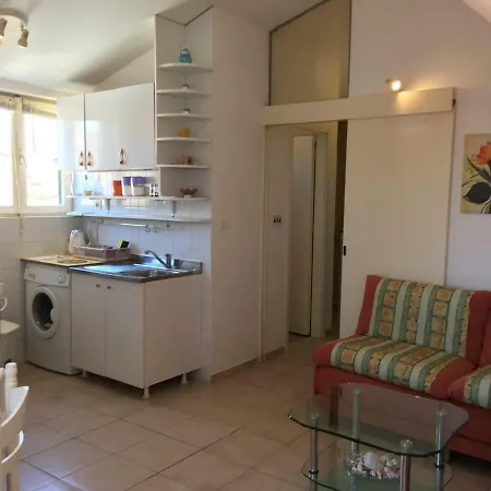 Riva Center Apartman *